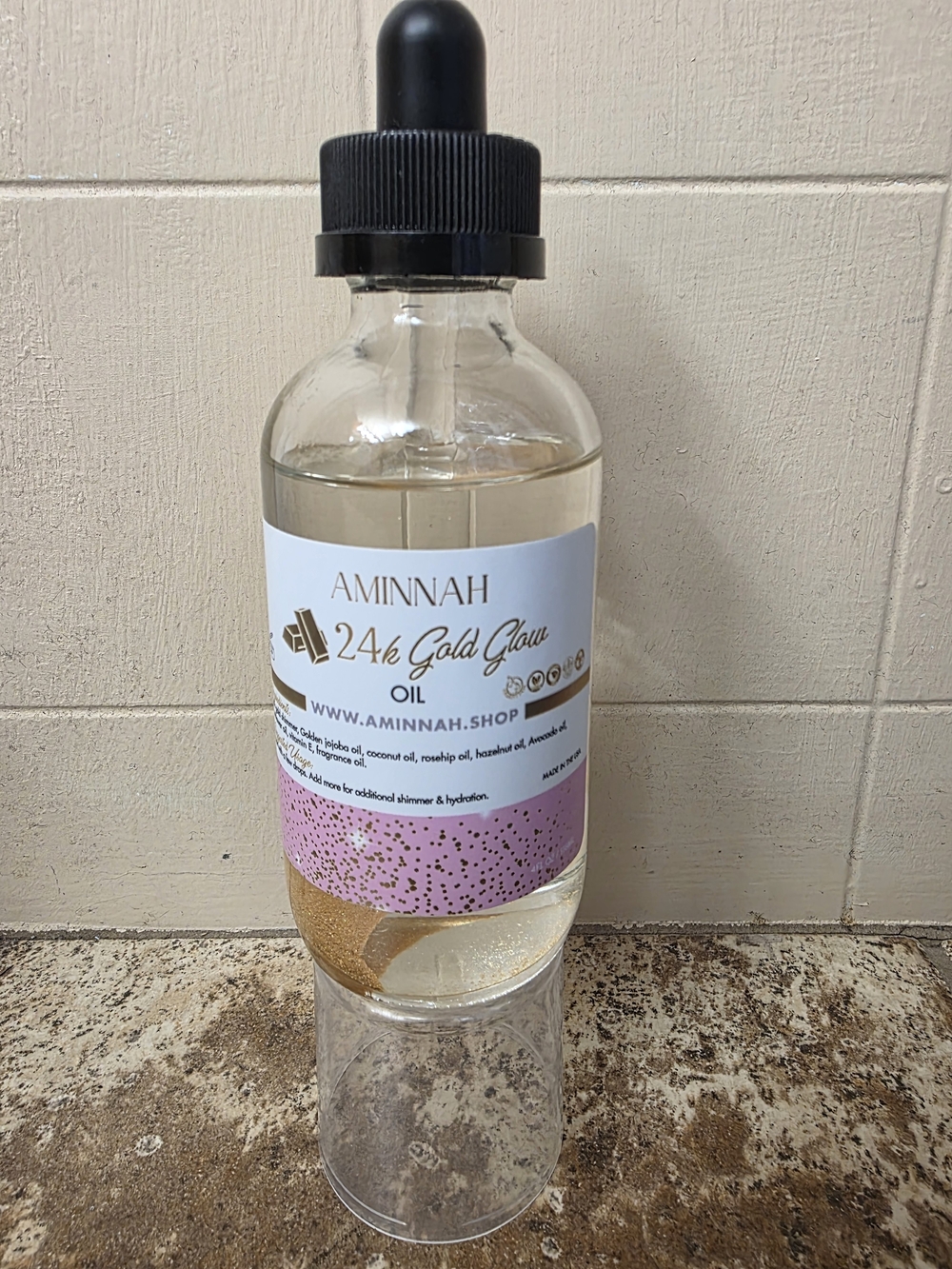 Aminnah 24k Gold Glow Oil — Pink/Gold